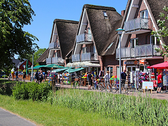 Shoppen an der Strandallee (nur ca. 100 m vom Ferienhaus entfernt).